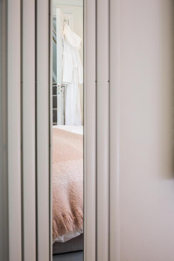 Magnificent House For 6 In Fulham With Back Garden Hébergement de vacances